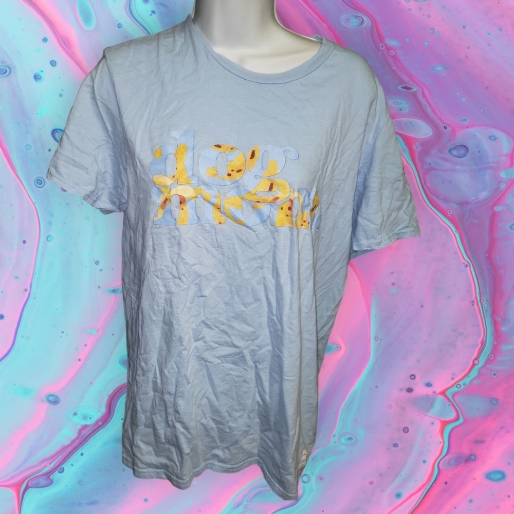 Pawz "Dog Mom" ladies size medium t-shirt